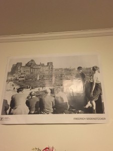 Poster of Friedrich Seidenstücker photograph. Reichstag, Berlin 1946. 